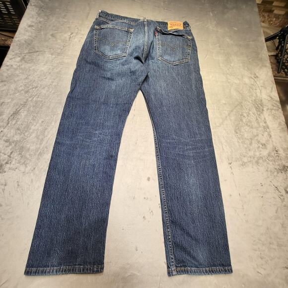 Levis 505 Jeans Mens 35x30 Blue Denim Straight Leg Medium Wash Classic Fit - Picture 9 of 10